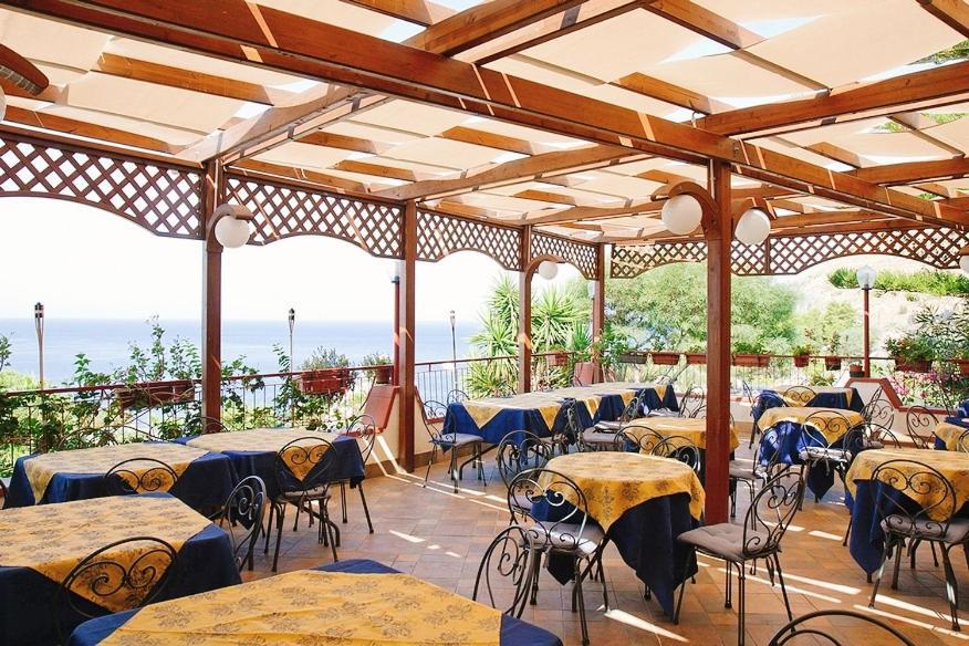 Paradiso Hotel Ristorante Riaci Capo Eksteriør billede