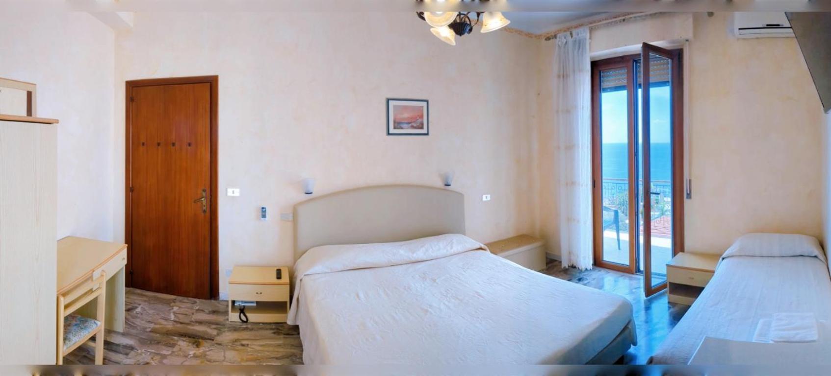 Paradiso Hotel Ristorante Riaci Capo Eksteriør billede