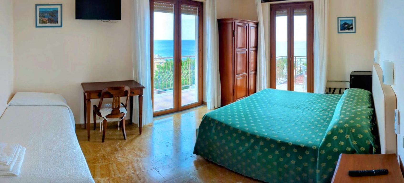 Paradiso Hotel Ristorante Riaci Capo Eksteriør billede